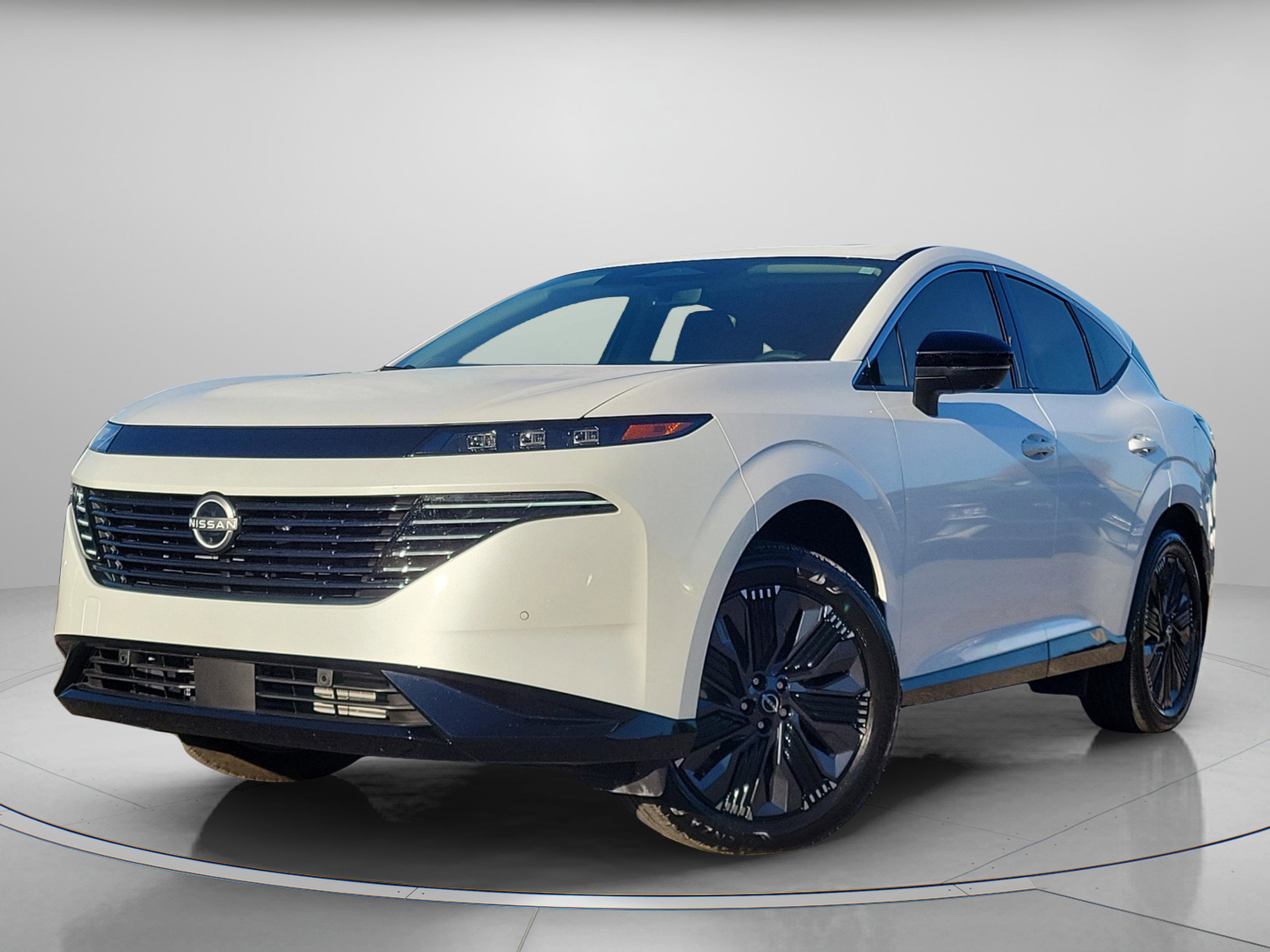 Certified 2025 Nissan Murano Platinum w/ Cargo Package image 2