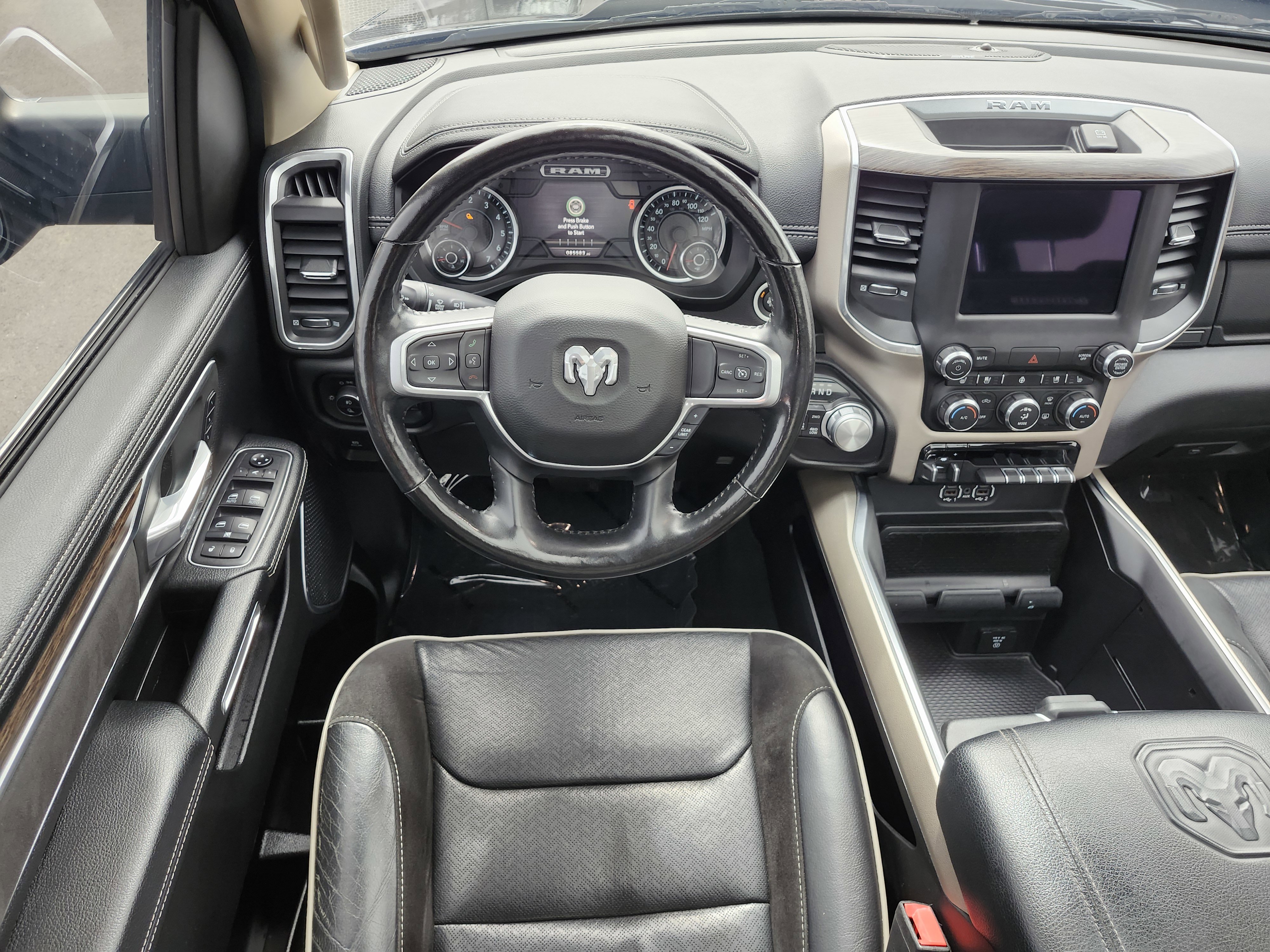 Used 2020 RAM 1500 Laramie AWD/4WD image 32