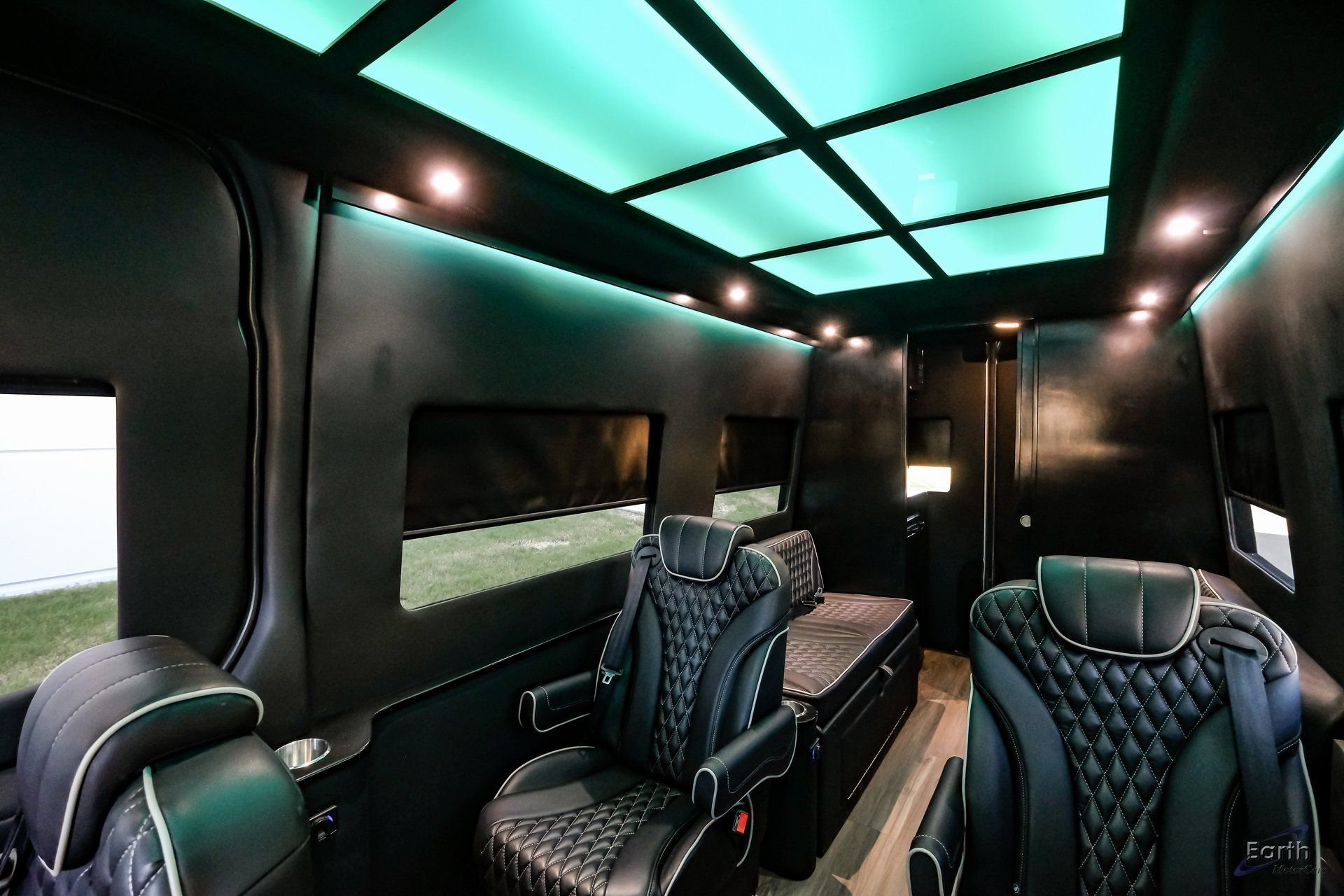 Used 2023 Mercedes-Benz Sprinter 3500 w/ Parking Package image 86