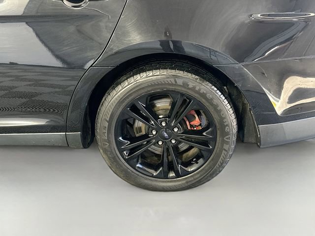 Used 2016 Ford Taurus SEL FWD image 30