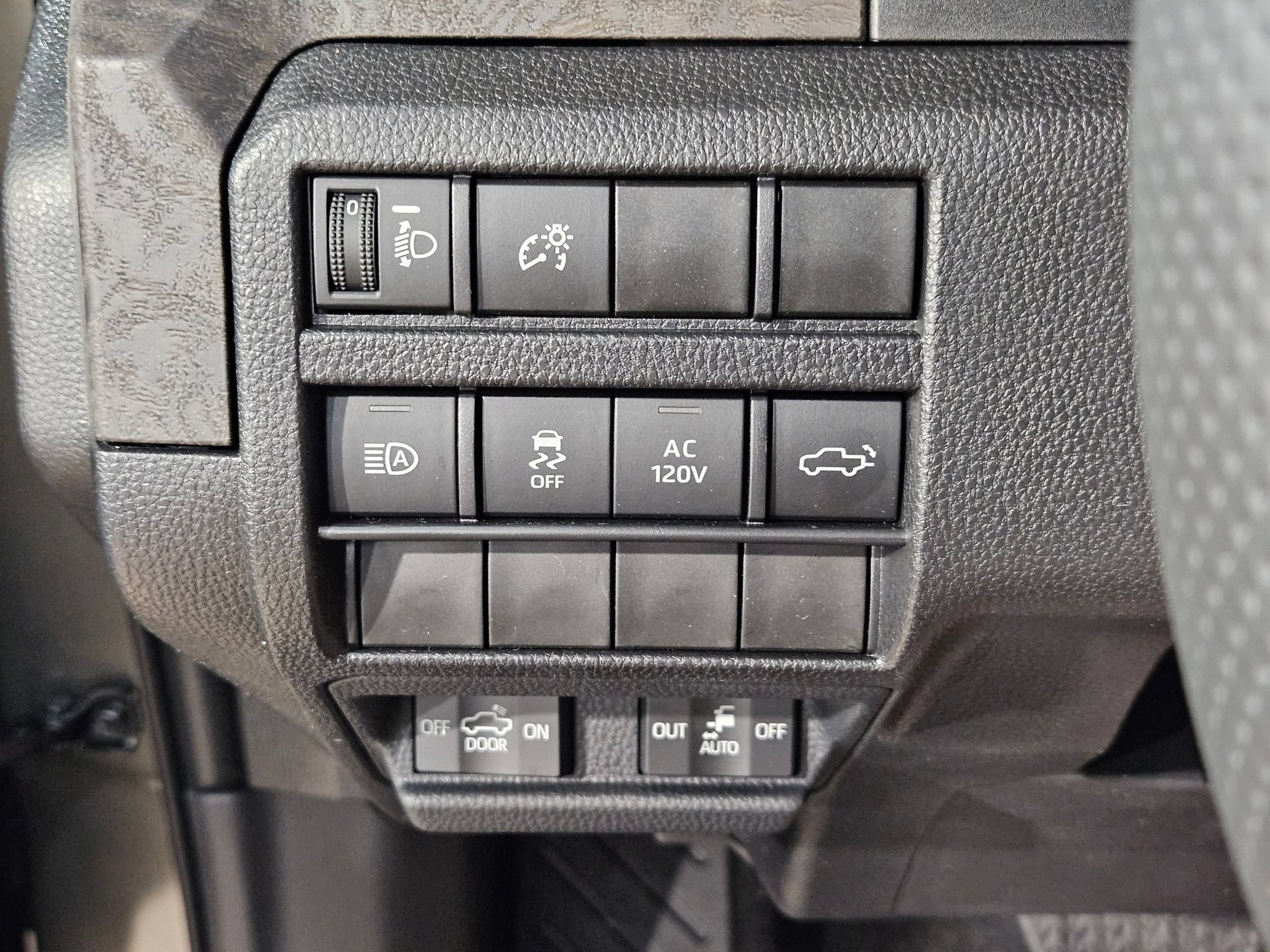 New 2026 Toyota Tacoma Limited AWD/4WD image 14