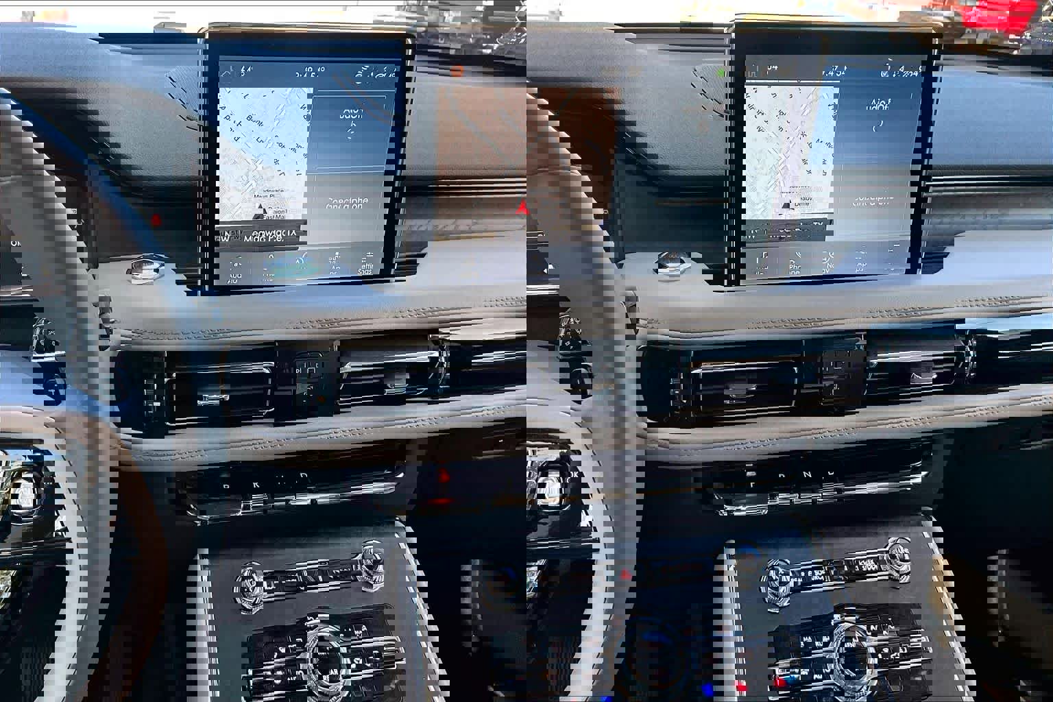 Used 2022 Lincoln Aviator Reserve w/ Elements Package Plus image 7