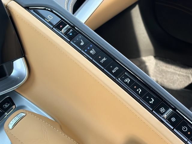Used 2024 Chevrolet Corvette Stingray Premium Conv w/ Z51 Performance Package RWD image 16