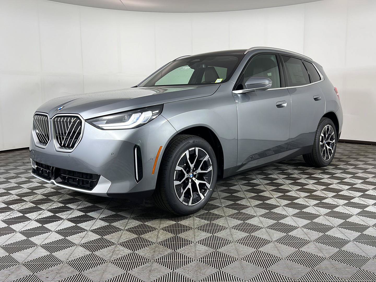 New 2026 BMW X3 xDrive30i w/ Convenience Package AWD/4WD image 17