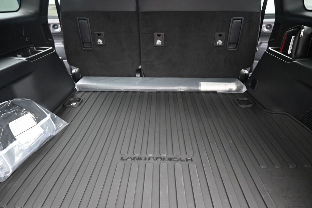 New 2027 Toyota Land Cruiser w/ Premium Package AWD/4WD image 17