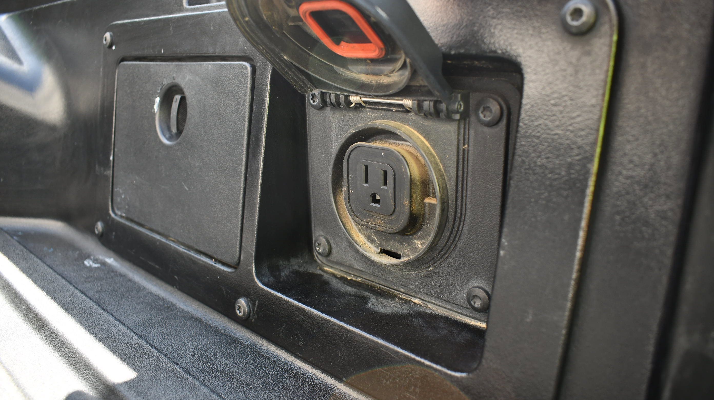 Used 2022 Toyota Tacoma TRD Off-Road w/ Technology Package image 10