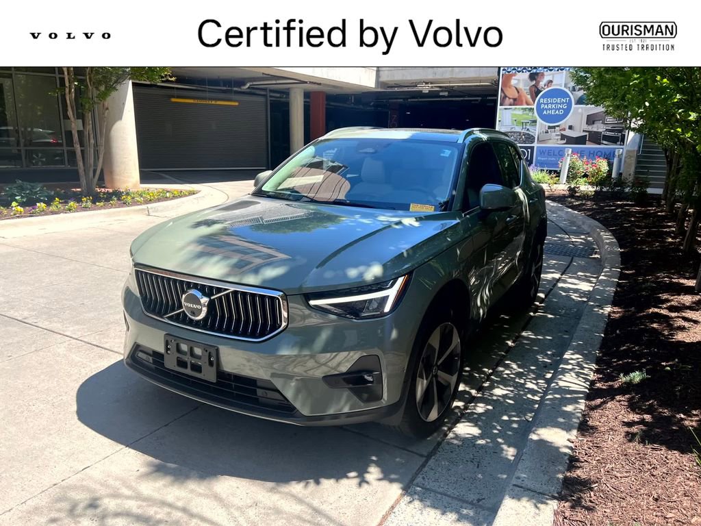 Certified 2023 Volvo XC40 B5 Plus w/ Protection Package Premier AWD/4WD image 1