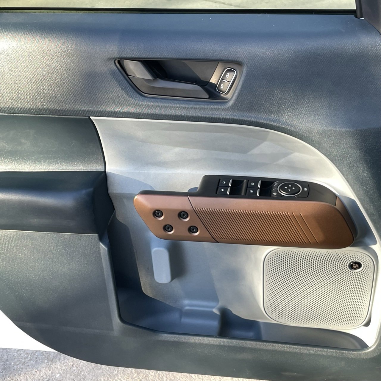 Used 2022 Ford Maverick Lariat w/ Lariat Luxury Package image 21