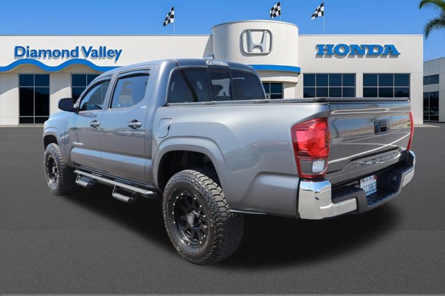 Used 2021 Toyota Tacoma SR5 RWD image 4
