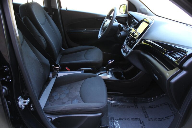 Used 2018 Chevrolet Spark LT FWD image 18