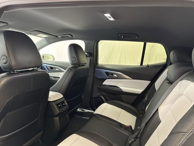 Used 2025 Chevrolet Equinox EV LT FWD image 13