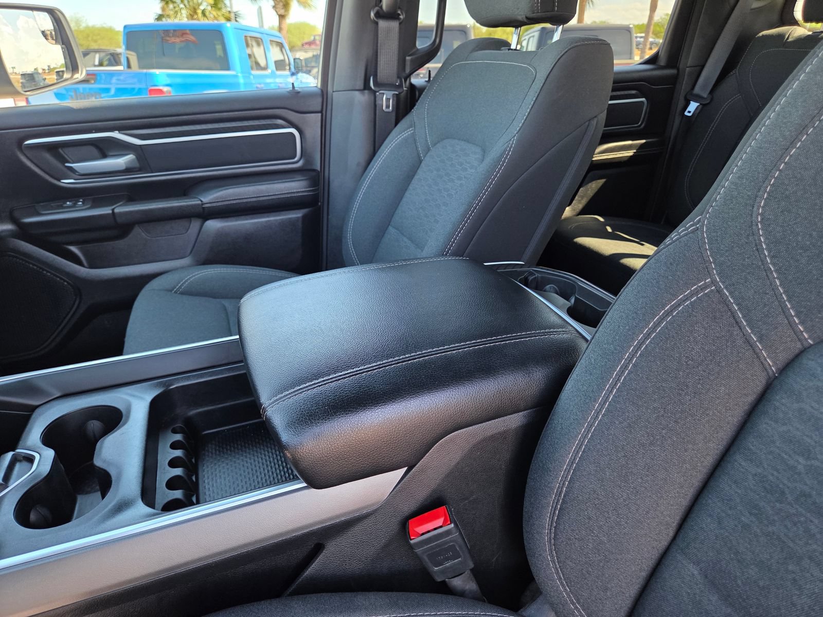 Used 2025 RAM 1500 Big Horn AWD/4WD image 30