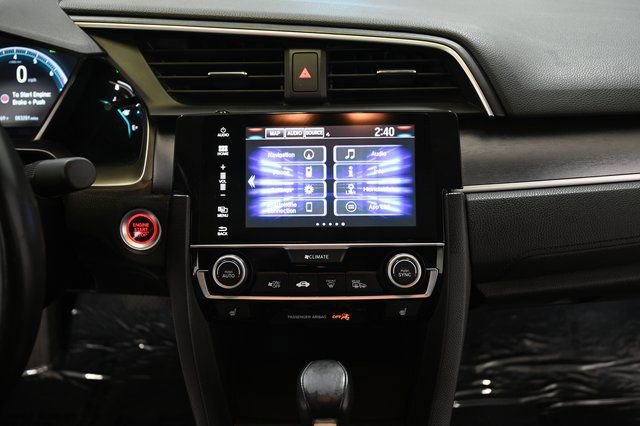 Used 2018 Honda Civic Touring image 5