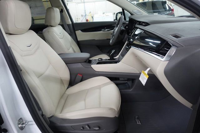 New 2025 Cadillac XT6 Premium Luxury w/ Technology Package image 30