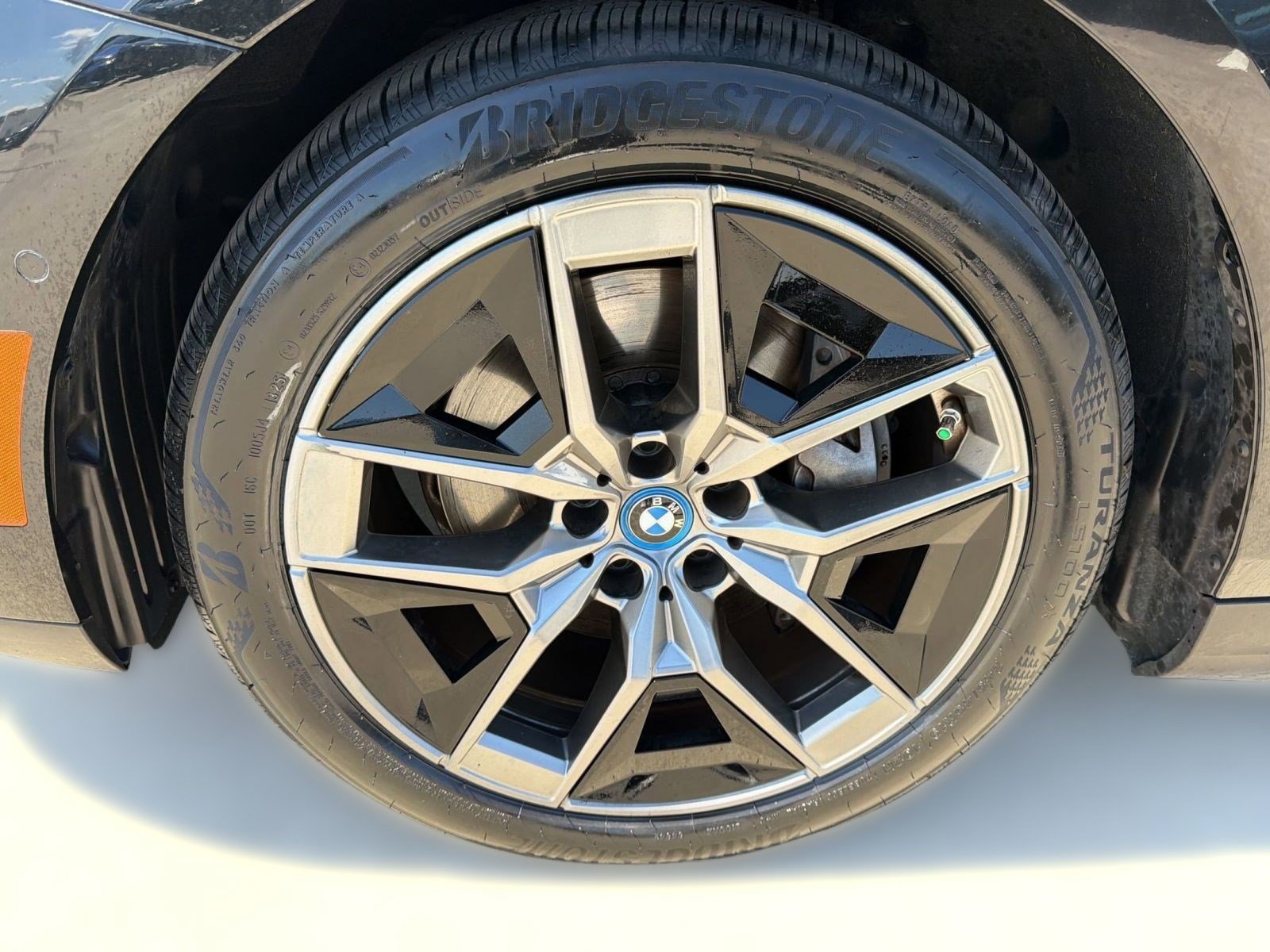 Certified 2024 BMW i5 eDrive40i w/ Premium Package RWD image 10