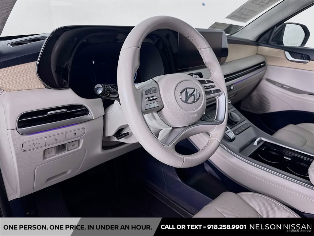Used 2024 Hyundai Palisade Limited image 9