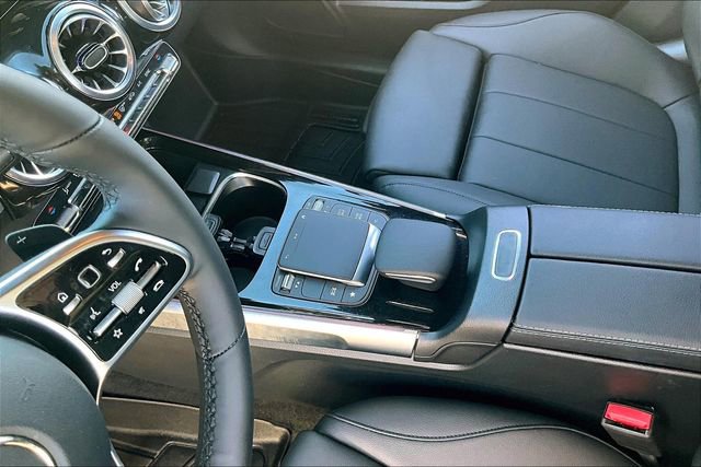 Used 2023 Mercedes-Benz GLB 250 GLB 250 image 13