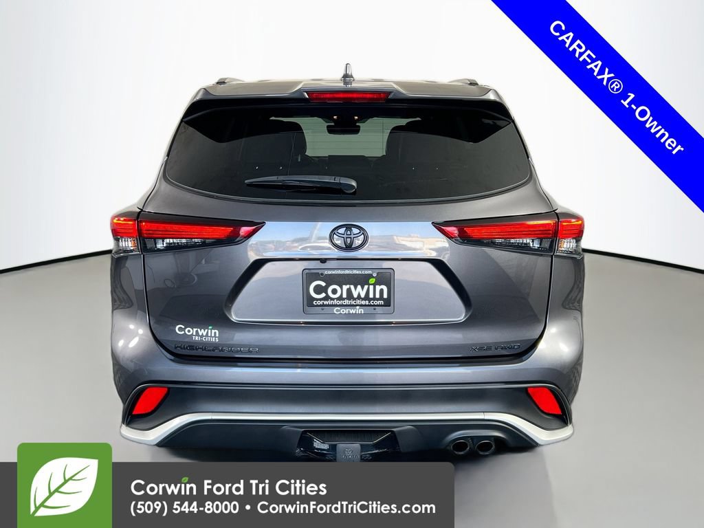 Used 2021 Toyota Highlander XSE AWD/4WD image 13
