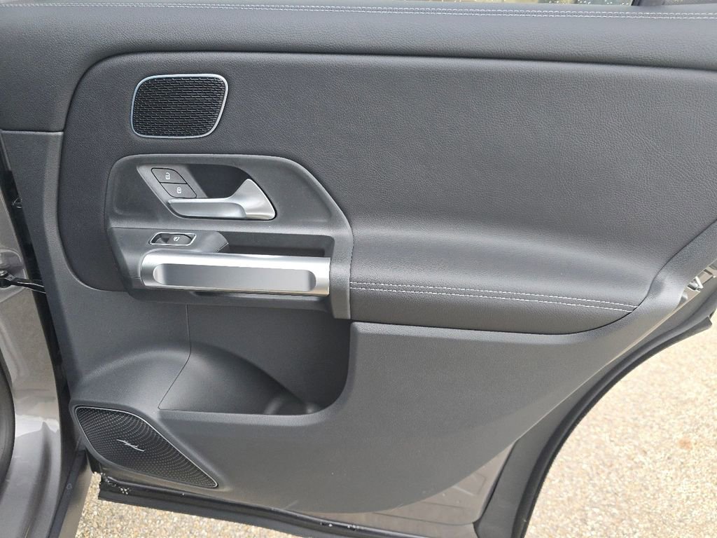 New 2026 Mercedes-Benz GLB 250 4MATIC image 23