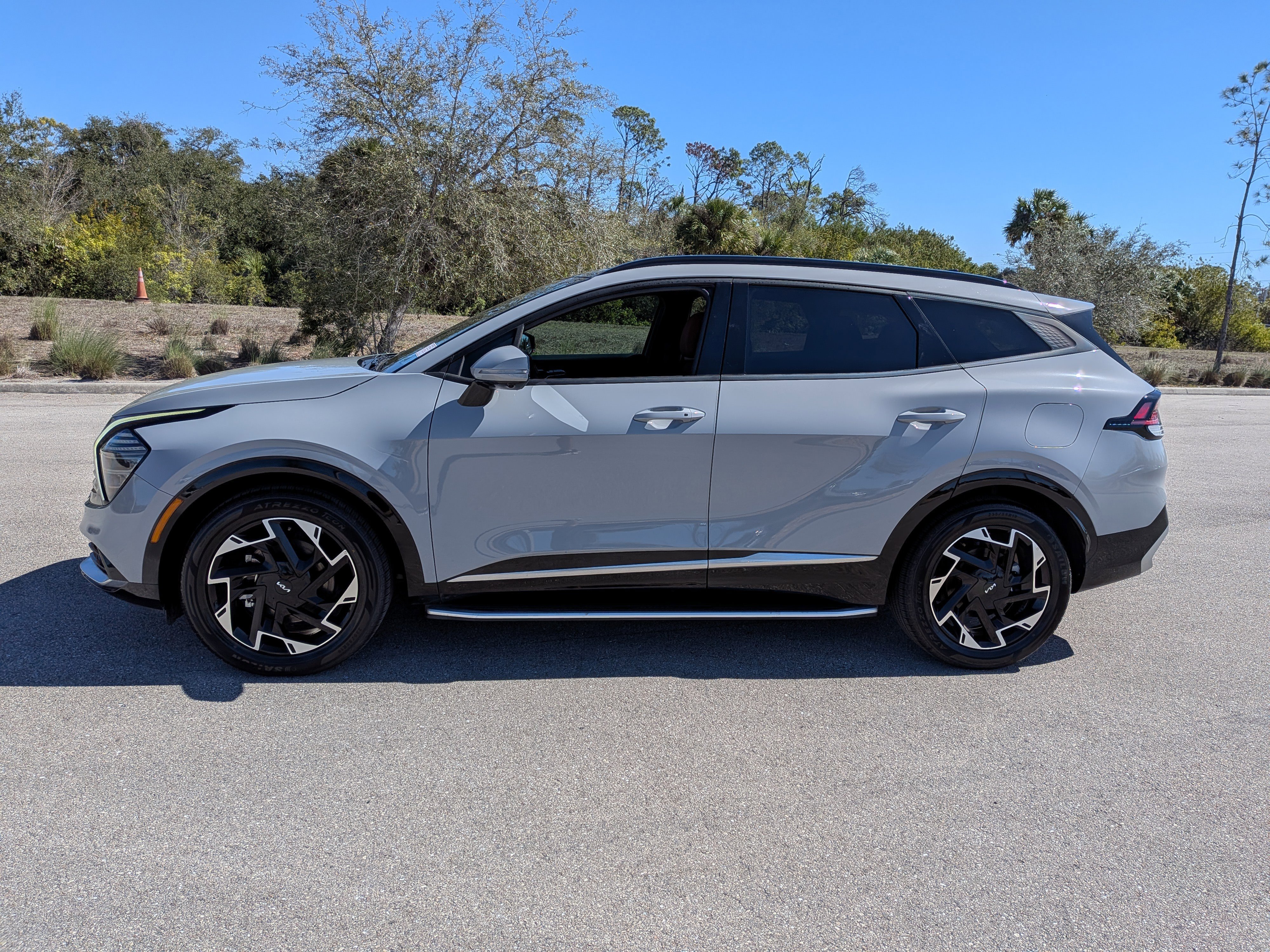 Certified 2023 Kia Sportage SX image 8