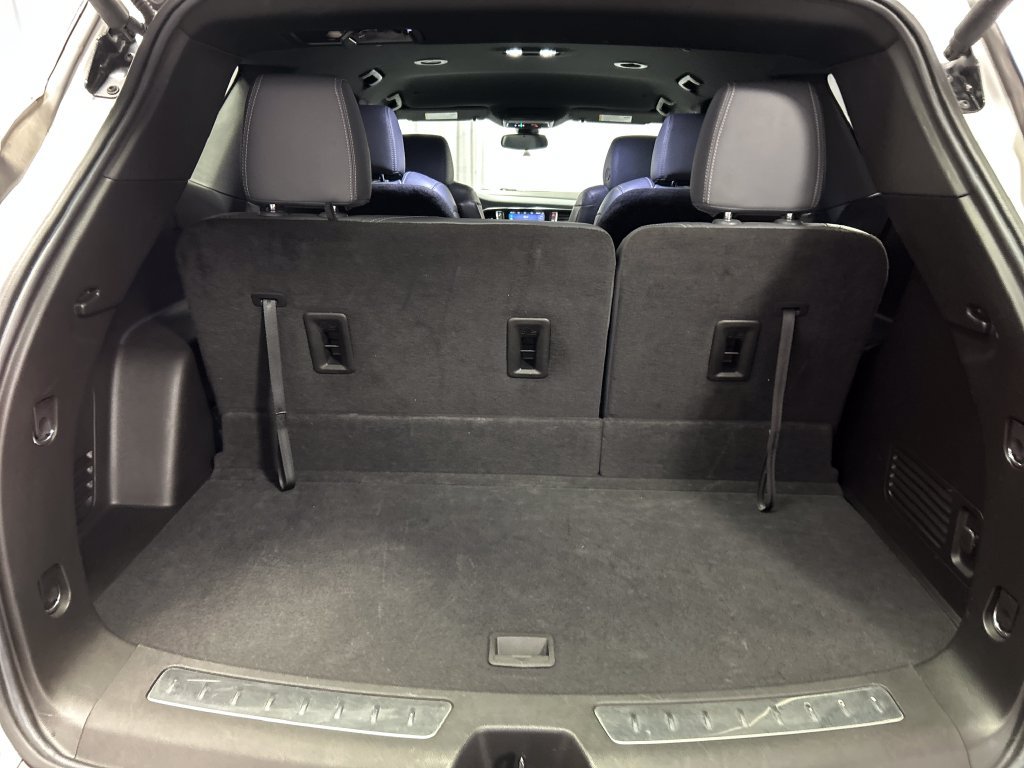 Used 2023 Buick Enclave Essence FWD image 25