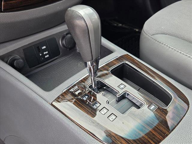 Used 2011 Hyundai Santa Fe SE image 12