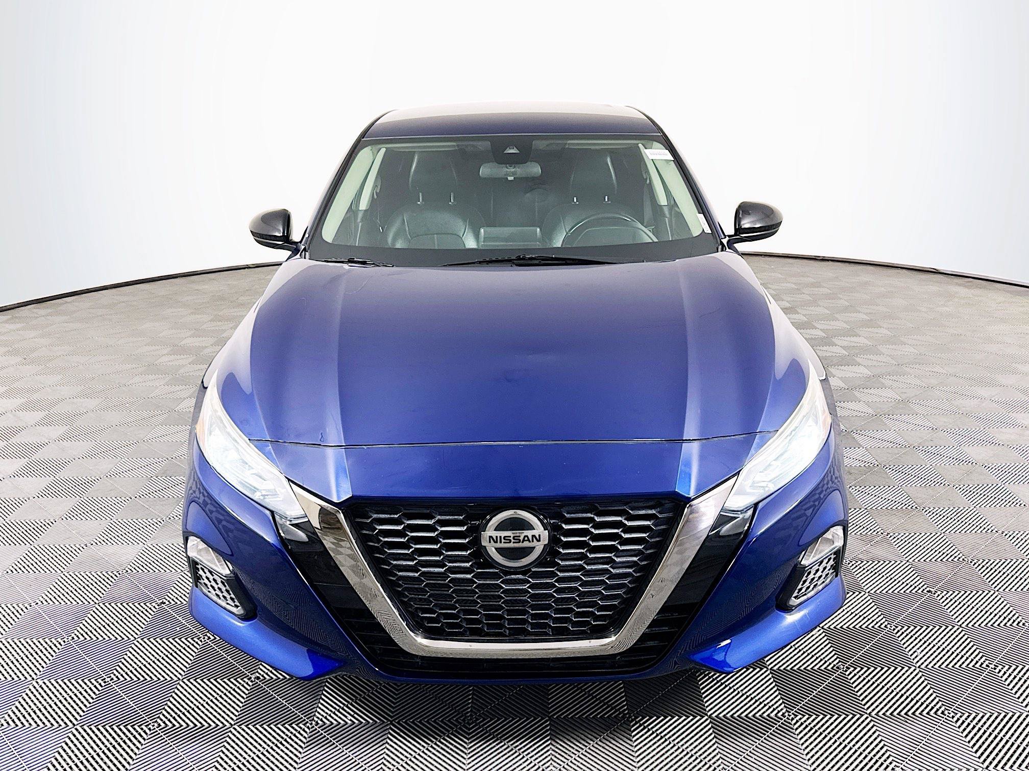 Used 2020 Nissan Altima 2.5 SR FWD video 2