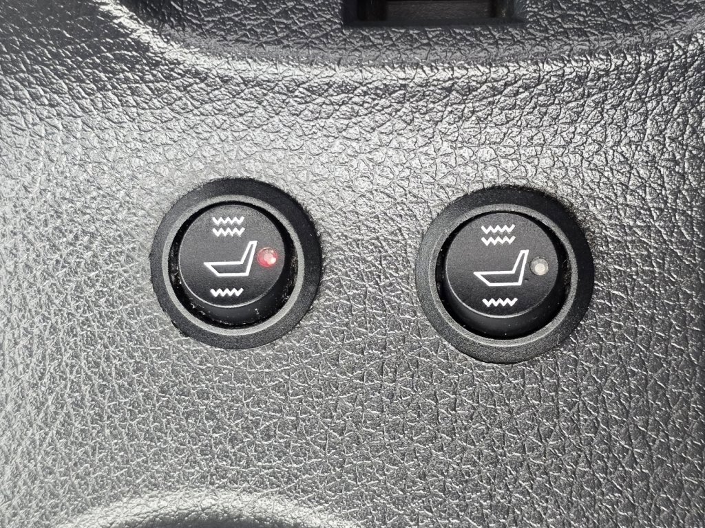 Used 2019 Nissan Sentra SV w/ Special Edition Package image 6