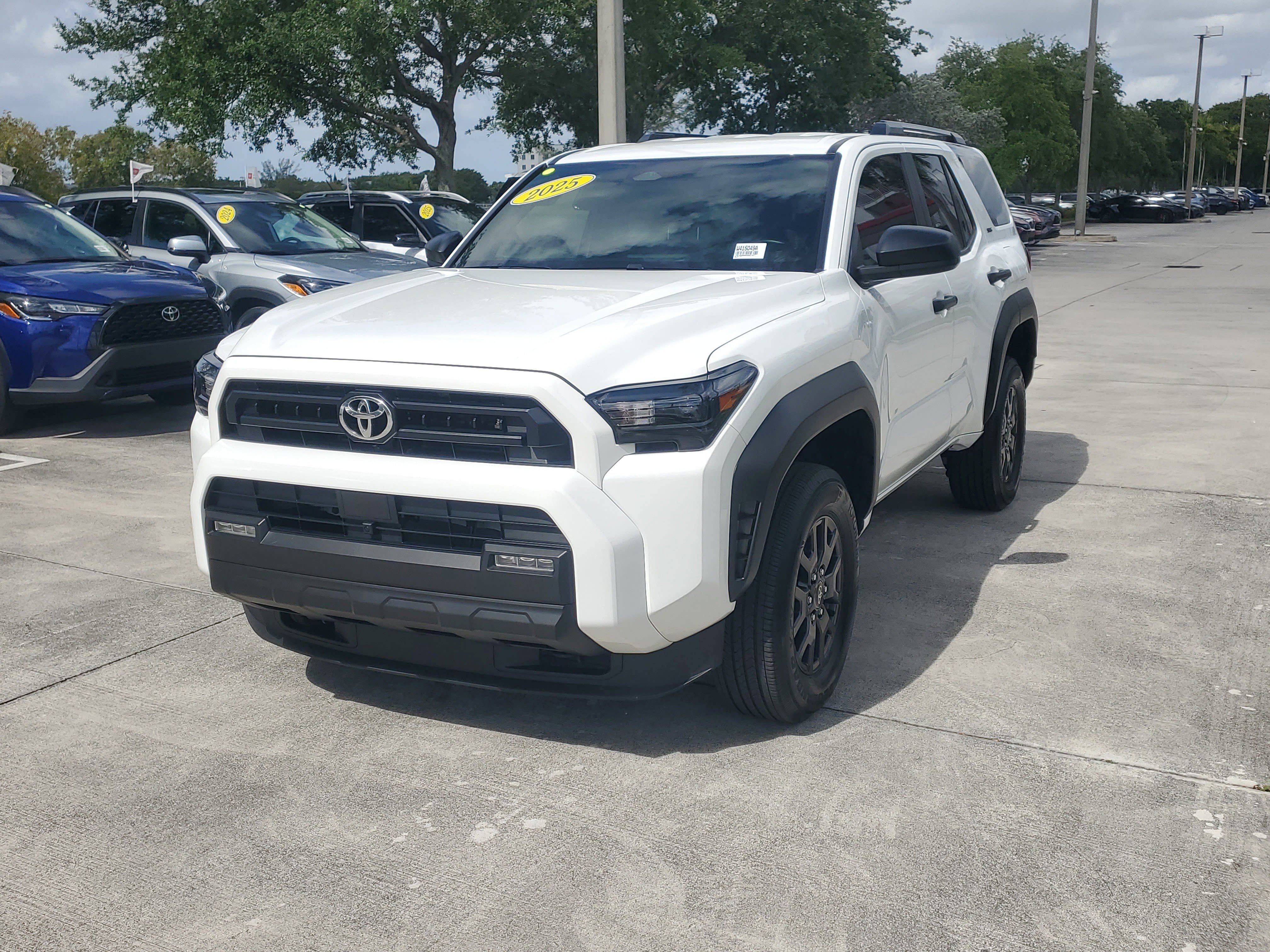 Certified 2025 Toyota 4Runner SR5 AWD/4WD image 7