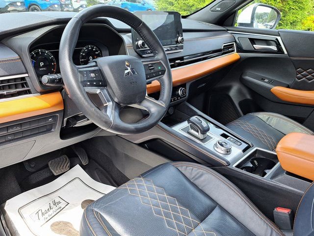 Used 2022 Mitsubishi Outlander SEL AWD/4WD image 8