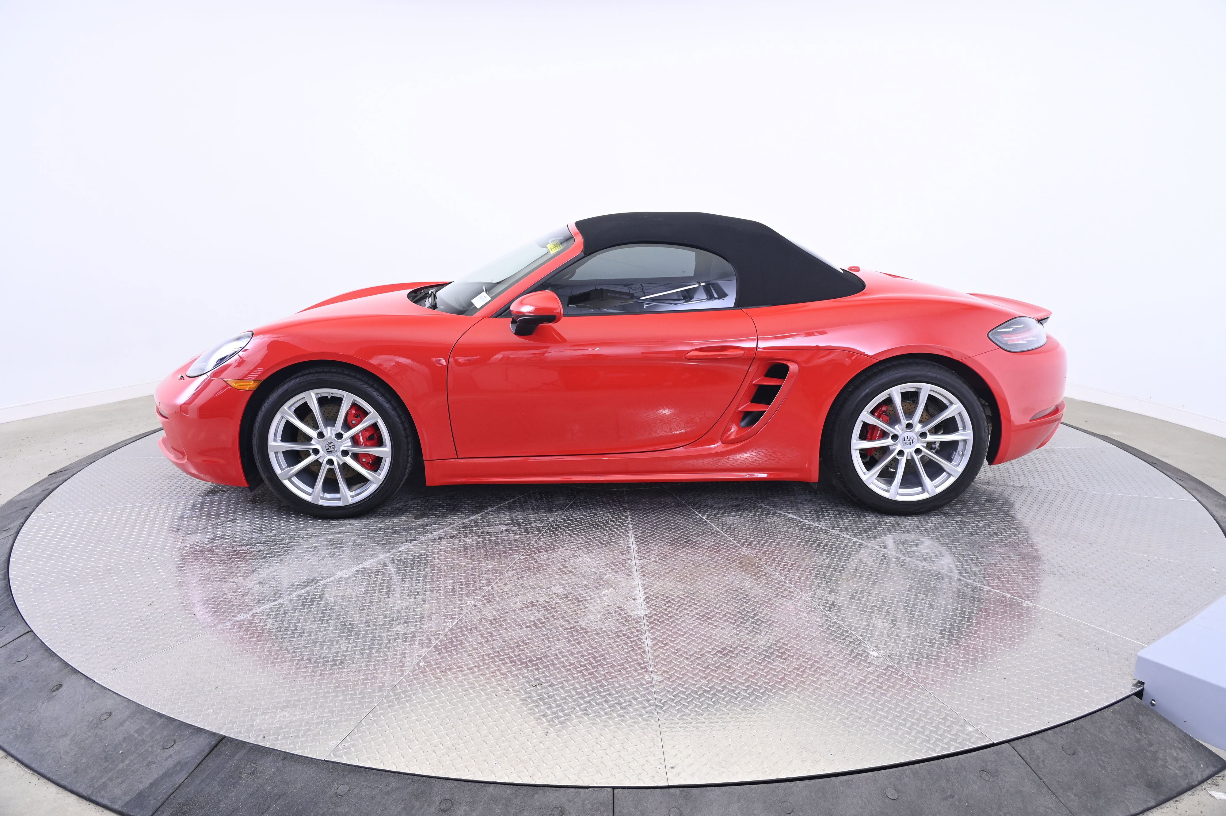 Certified 2025 Porsche 718 Boxster S image 12