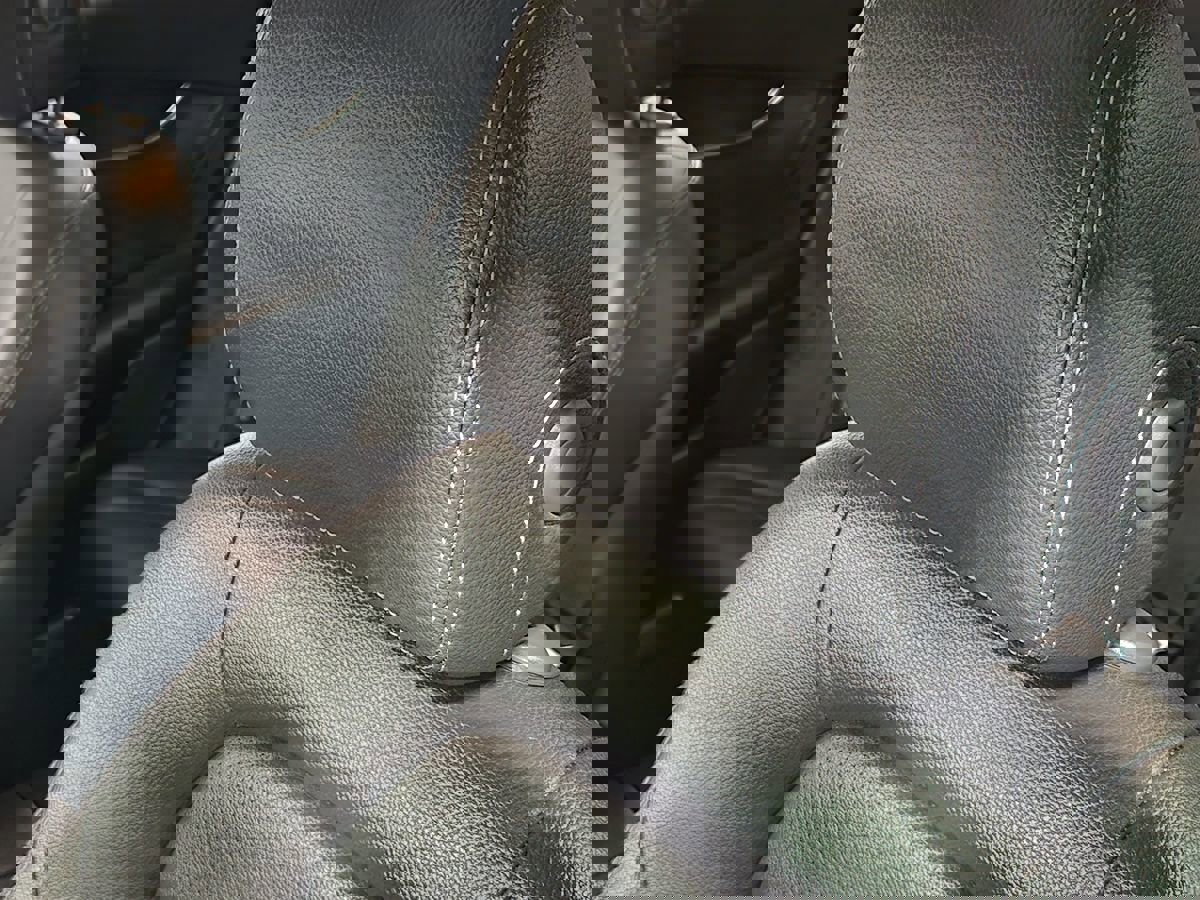 Used 2021 Mercedes-Benz GLC 300 image 32