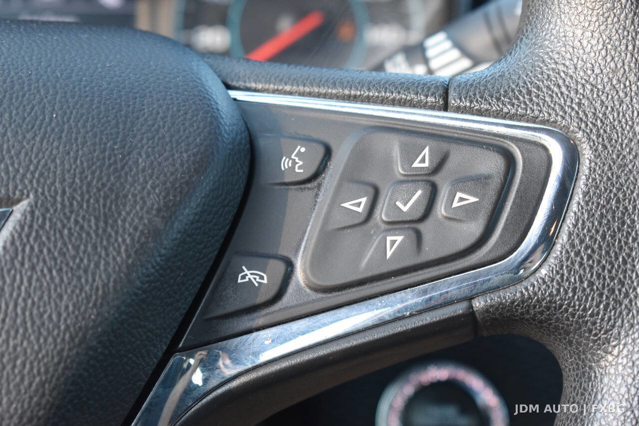 Used 2017 Chevrolet Cruze LT w/ Convenience Package image 21