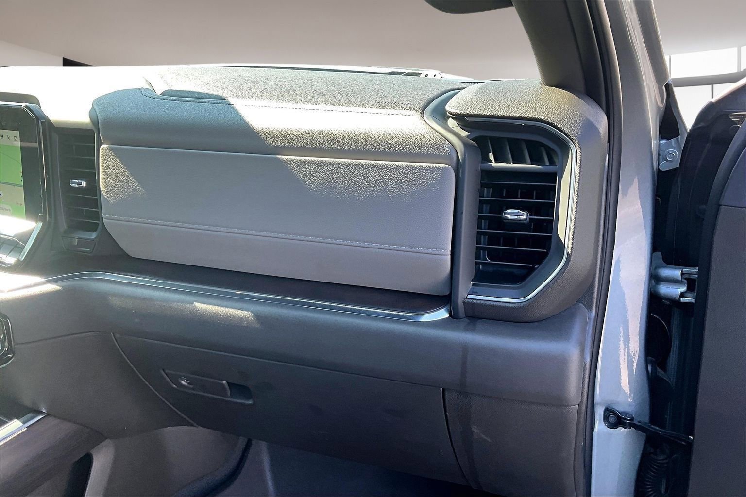 Used 2023 GMC Sierra 1500 SLT image 27