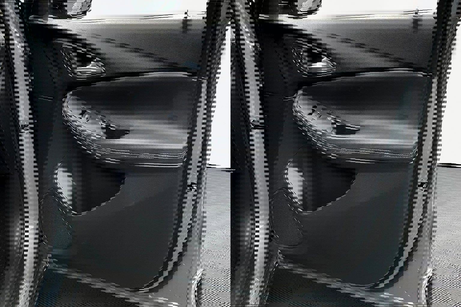 Used 2023 Buick Encore GX Essence w/ Experience Buick Package image 29