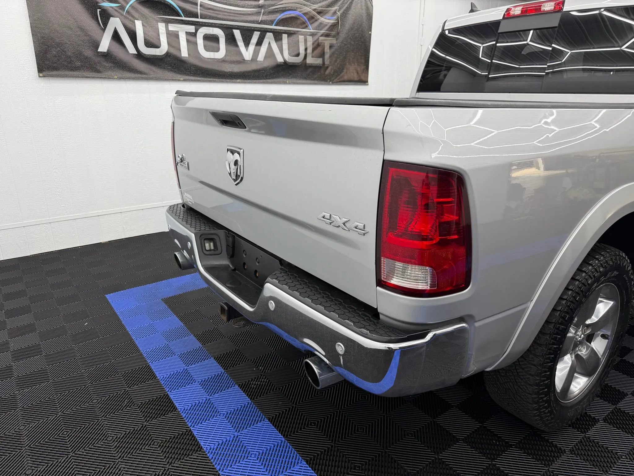 Used 2015 RAM 1500 Big Horn image 3