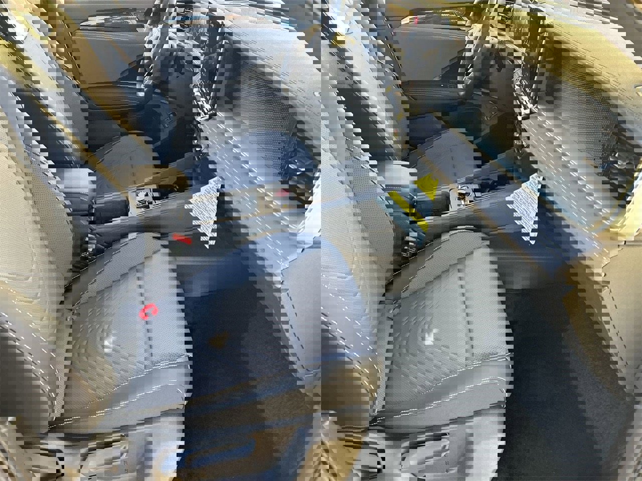 New 2026 Volkswagen Tiguan SE R-Line image 8