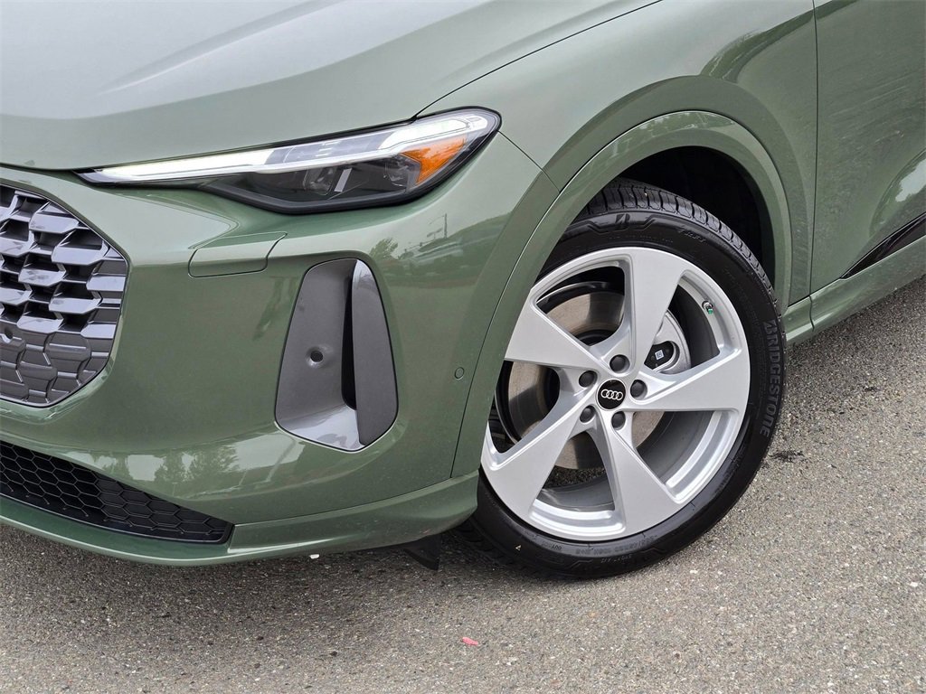 New 2025 Audi Q5 Prestige image 9