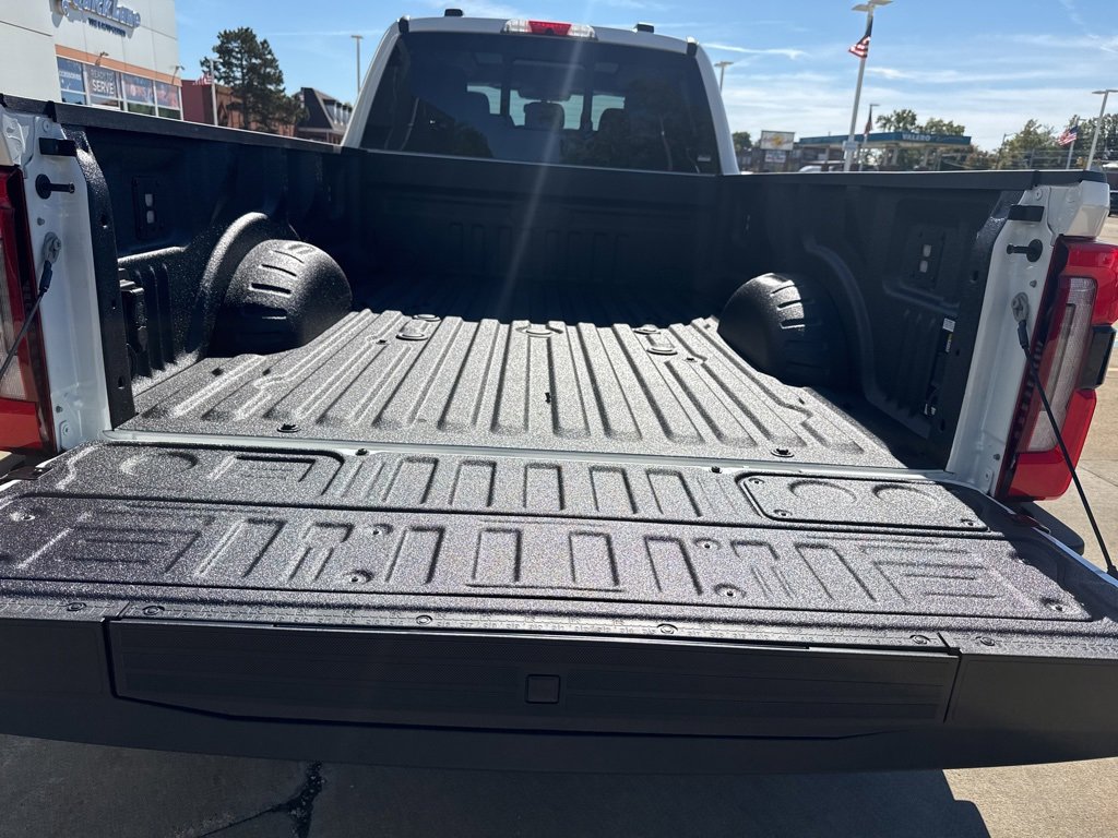 New 2026 Ford F450 Platinum image 30