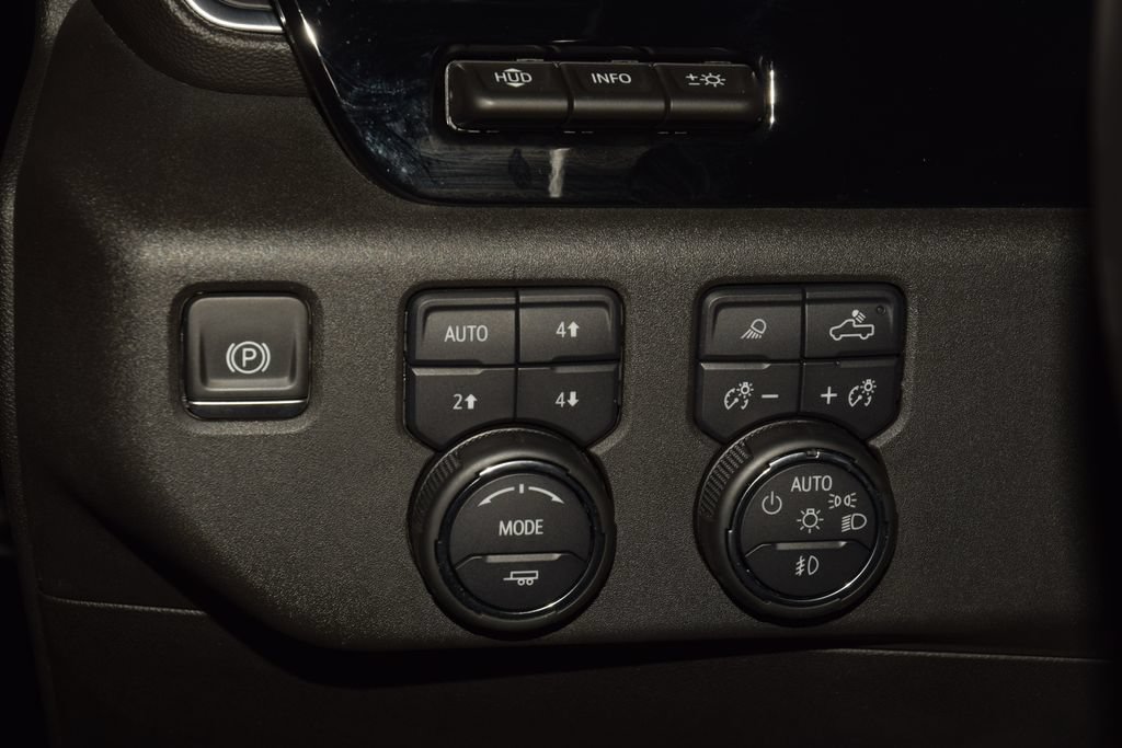 Used 2024 Chevrolet Silverado 2500 High Country w/ Technology Package AWD/4WD image 41