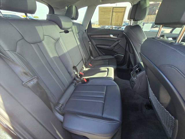 Used 2023 Audi Q5 2.0T Prestige w/ Prestige Package AWD/4WD image 12
