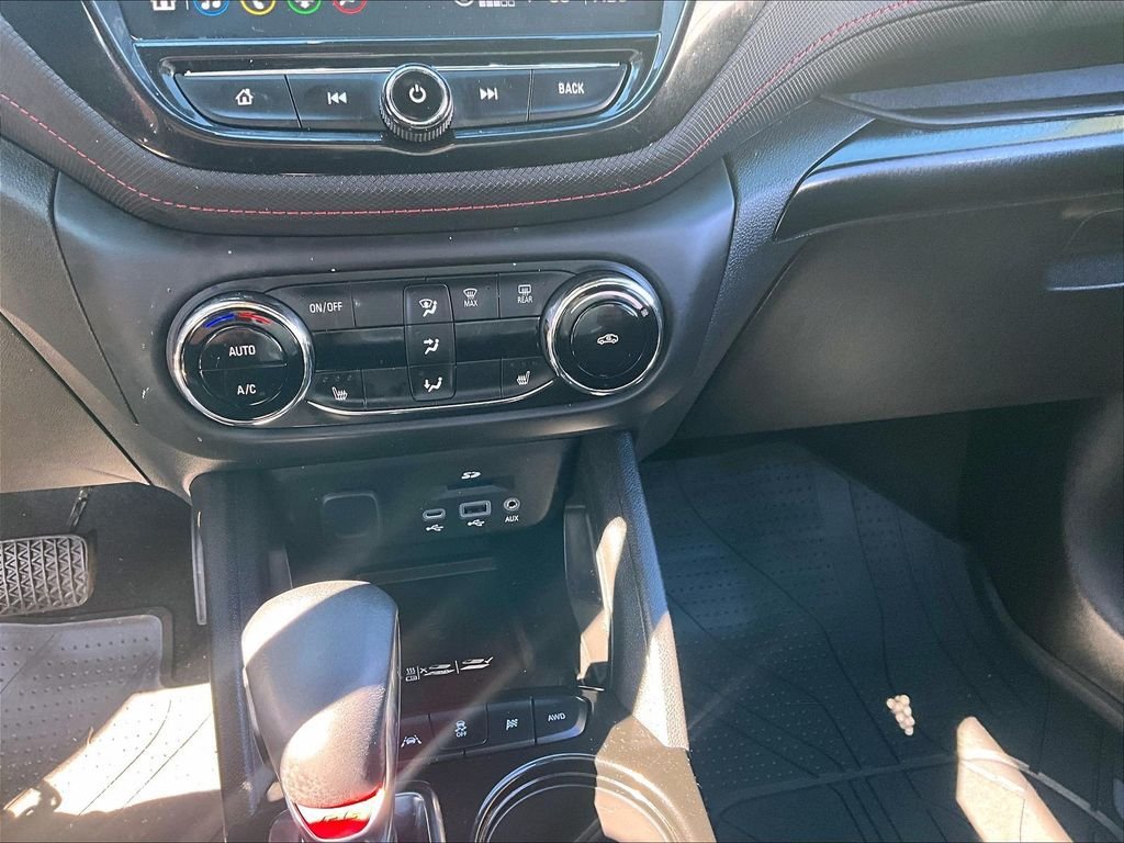 Used 2023 Chevrolet TrailBlazer RS w/ Technology Package AWD/4WD image 25