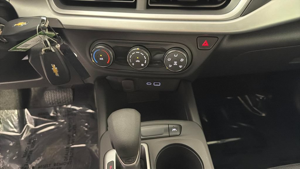 Certified 2026 Chevrolet Trax LS FWD image 22