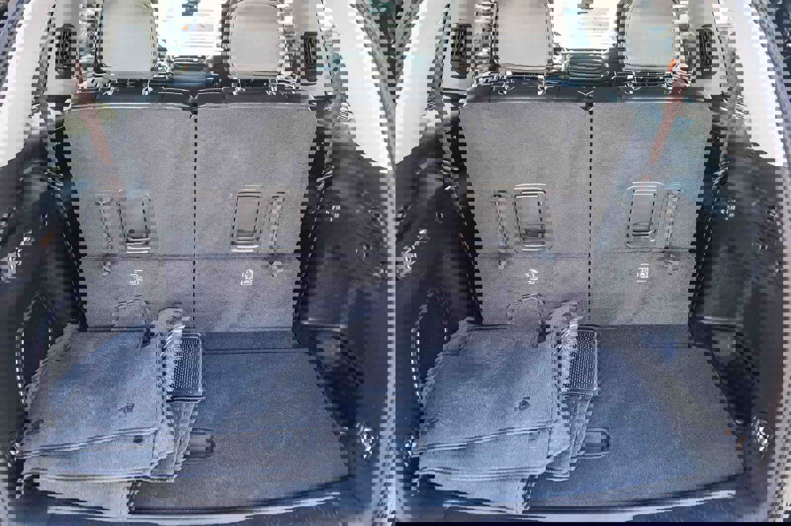 Used 2024 Jeep Grand Cherokee L Limited w/ Luxury Tech Group II image 23