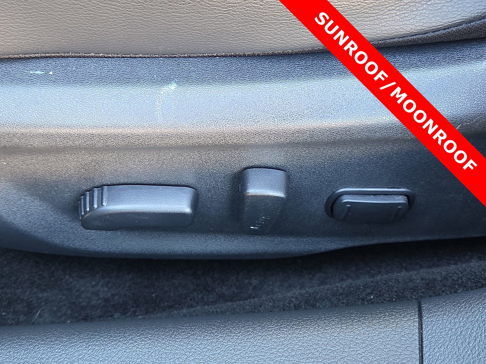 Used 2024 Nissan Sentra SR w/ SR Premium Package image 14