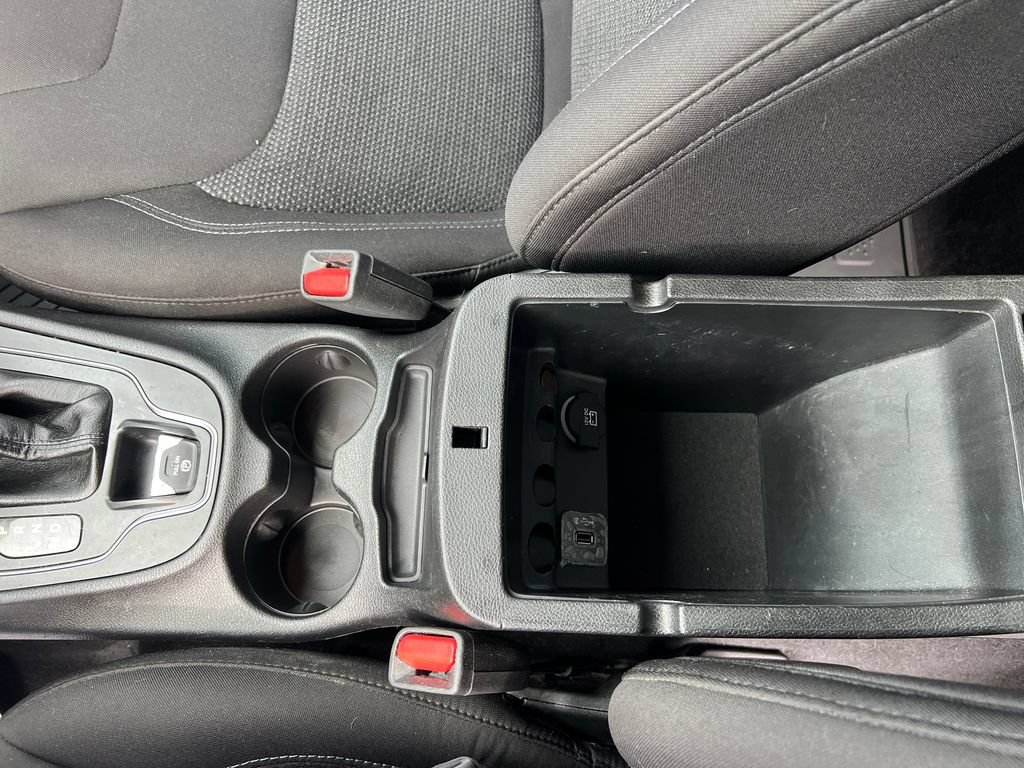Used 2019 Jeep Cherokee Latitude w/ Popular Appearance Group FWD image 25