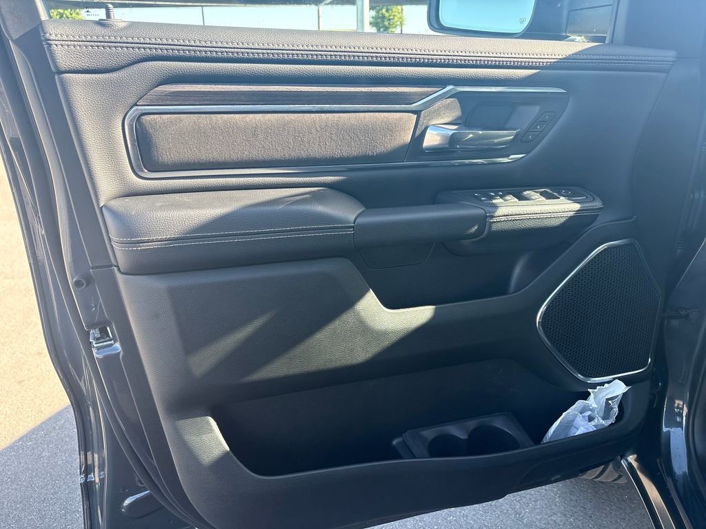 New 2026 RAM 1500 Laramie AWD/4WD image 10