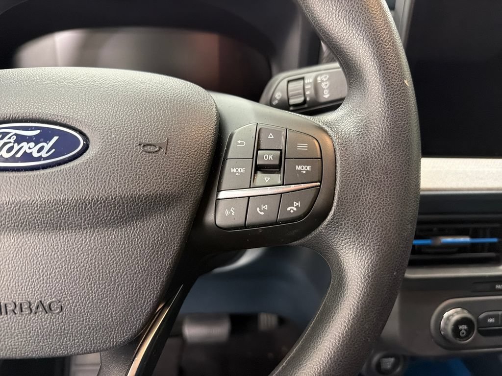 Certified 2025 Ford Maverick XLT FWD image 22