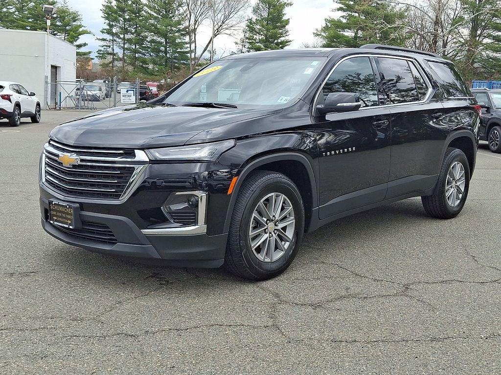 Certified 2023 Chevrolet Traverse LT w/ LPO, Floor Liner Package image 3