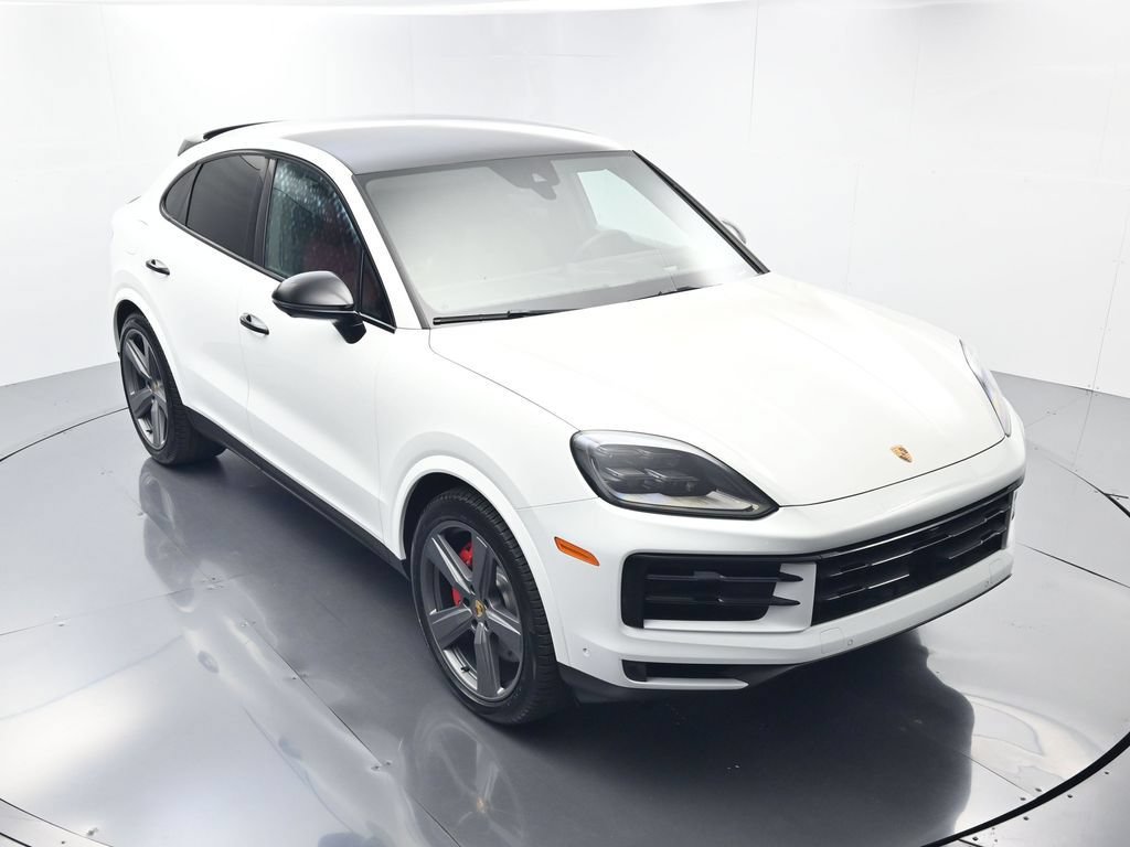 Certified 2024 Porsche Cayenne S AWD/4WD image 43